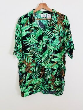 Jurassic World Tropical Raptor Print Hawaiian Shirt